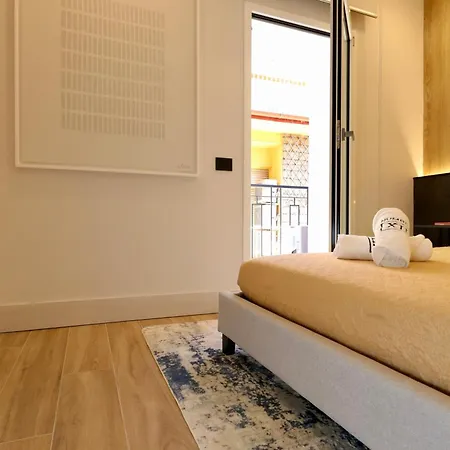 Superior Luxurious Romantic Getaway - Historical Centre - Fully Equipped & Renovated - Garibaldi#3 * Olbia