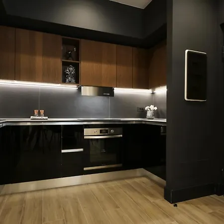 Luxurious 1br - Historical Centre - Fully Equipped & Renovated - Garibaldi#3 Daire *