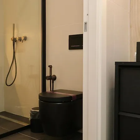 Luxurious 1br - Historical Centre - Fully Equipped & Renovated - Garibaldi#3 Daire Olbia