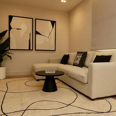 Luxurious 1br - Historical Centre - Fully Equipped & Renovated - Garibaldi#3 Olbia