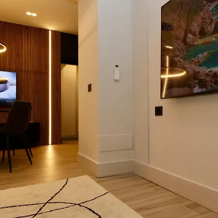 Luxurious 1br - Historical Centre - Fully Equipped & Renovated - Garibaldi#3 * Olbia