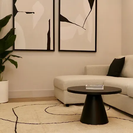 Luxurious 1br - Historical Centre - Fully Equipped & Renovated - Garibaldi#3 Daire *