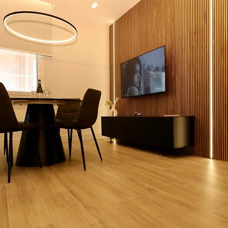 Garibaldi 4 3 Second Floor Διαμέρισμα Όλμπια