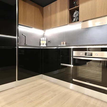 Luxurious 1br - Historical Centre - Fully Equipped & Renovated - Garibaldi#3 Daire