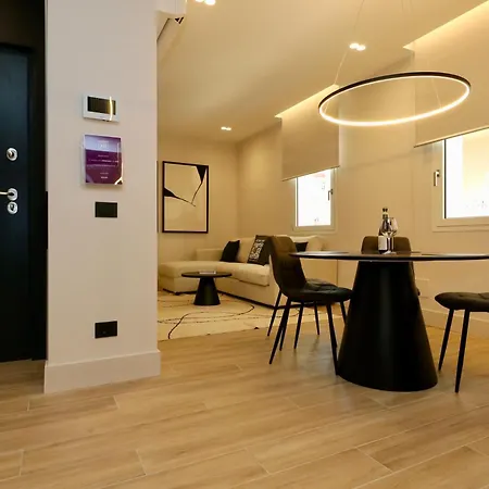 Apartment Superior Luxurious Romantic Getaway - Historical Centre - Fully Equipped & Renovated - Garibaldi#3 Olbia