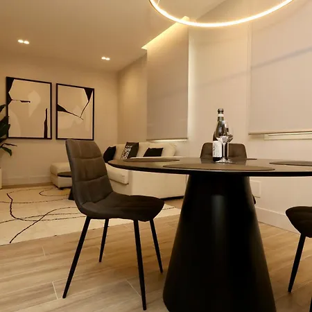 Luxurious 1br - Historical Centre - Fully Equipped & Renovated - Garibaldi#3 Daire Olbia