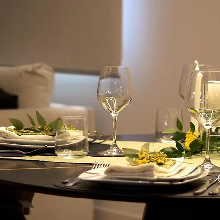 Apartment Superior Luxurious Romantic Getaway - Historical Centre - Fully Equipped & Renovated - Garibaldi#3 Olbia