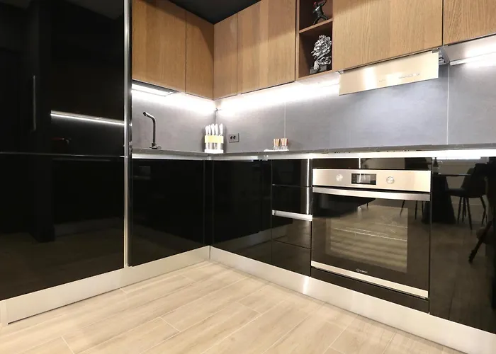 Luxurious 1br - Historical Centre - Fully Equipped & Renovated - Garibaldi#3 Apartament