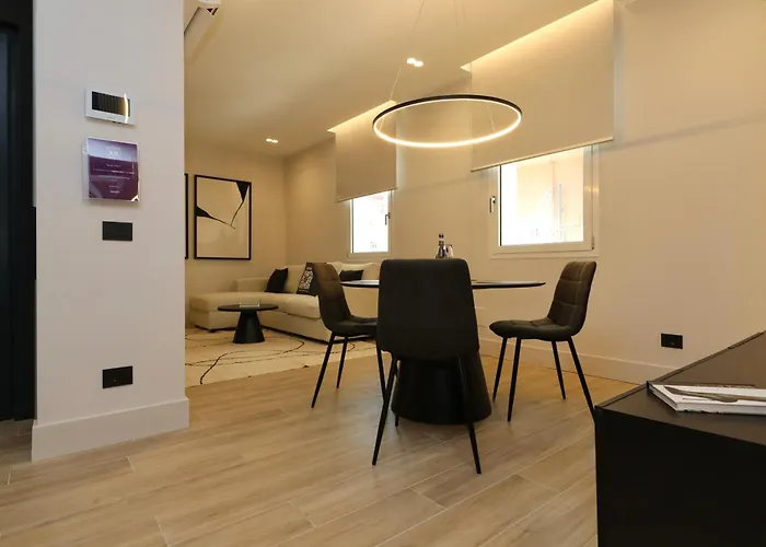 Luxurious 1br - Historical Centre - Fully Equipped & Renovated - Garibaldi#3 Apartament *